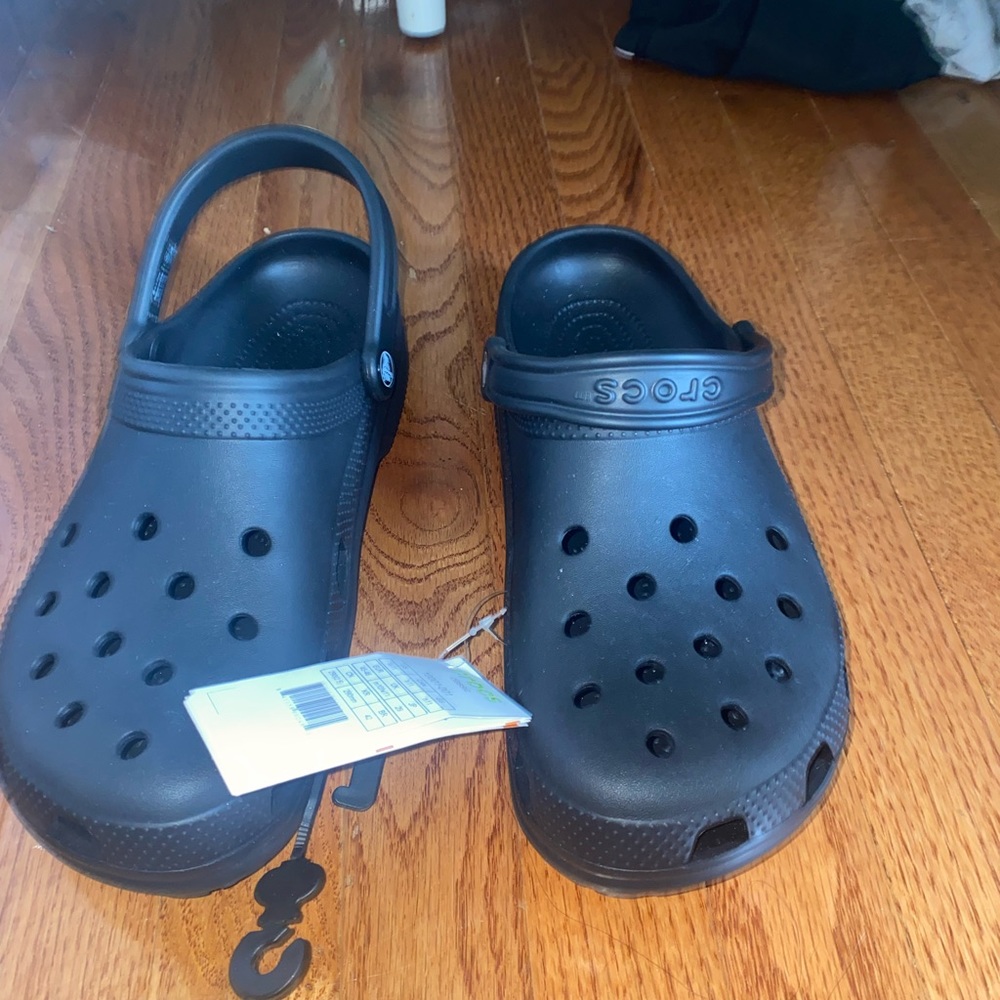Crocs - Picture 2 of 6